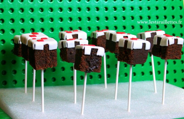 Cake pops gâteau anniversaire Minecraft