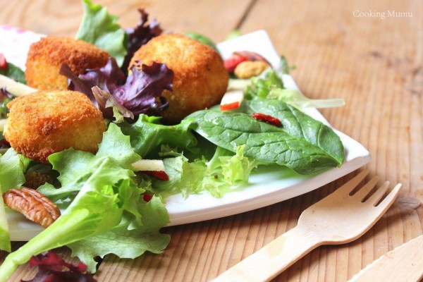 Salade jeunes pousses et Reblochon